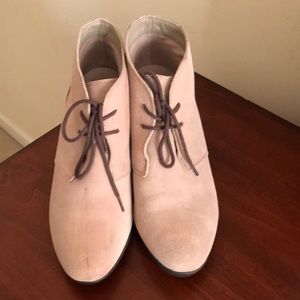 Tan Croc Dual Comfort boots